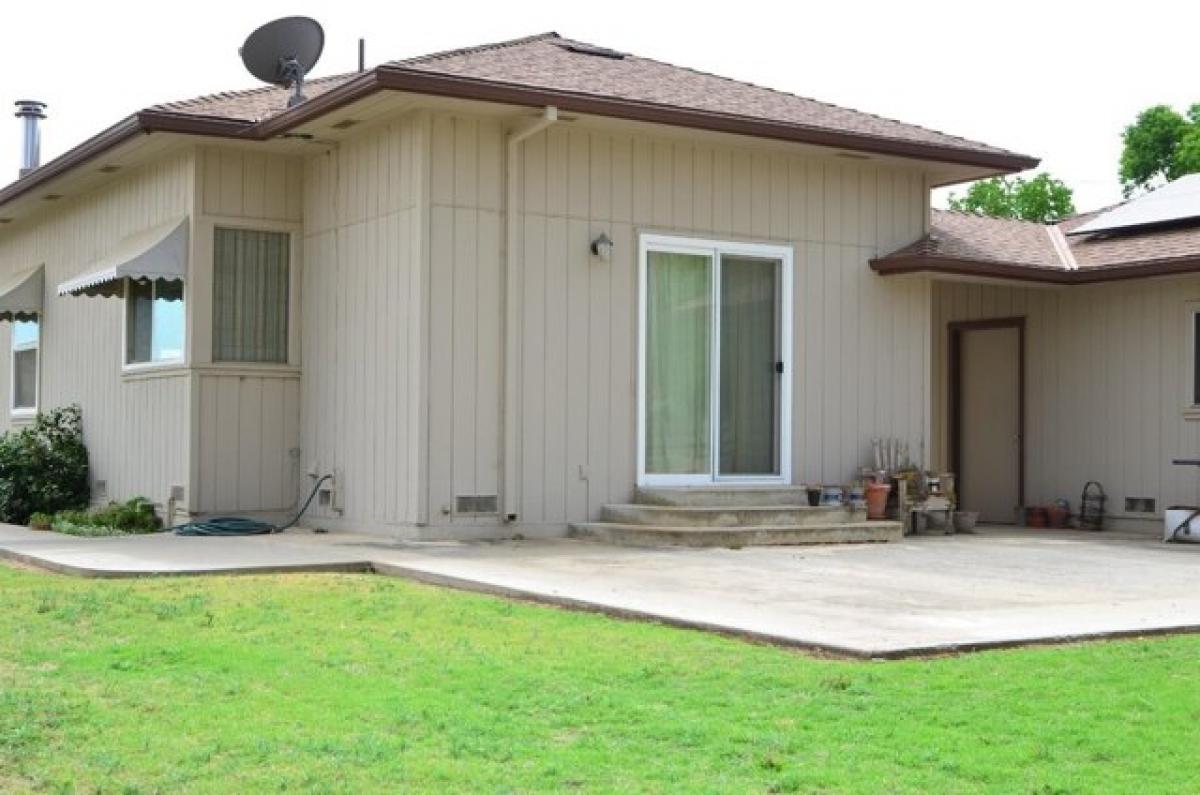 Picture of Home For Sale in Dinuba, California, United States