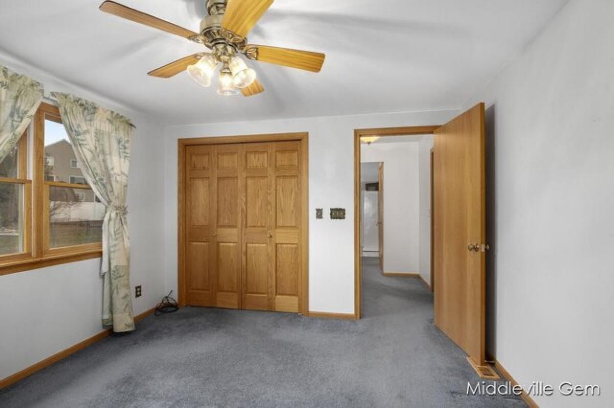 Picture of Home For Sale in Middleville, Michigan, United States