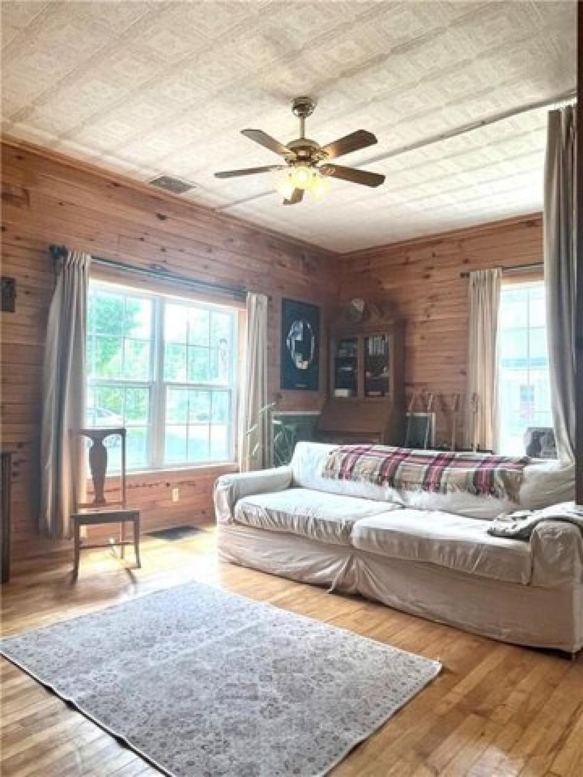 Picture of Home For Sale in Richfield Springs, New York, United States