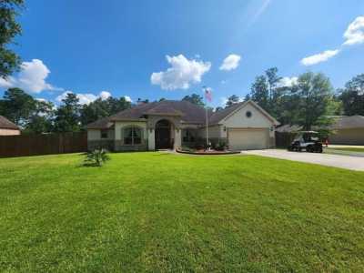 Home For Sale in Porter, Texas