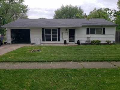 Home For Sale in Bloomington, Illinois