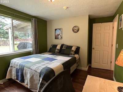 Home For Sale in Battle Ground, Washington