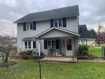 Home For Sale in Latrobe, Pennsylvania