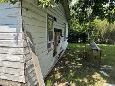Home For Sale in Navasota, Texas