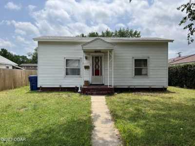 Home For Sale in Webb City, Missouri