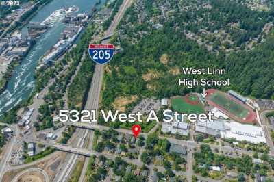 Home For Sale in West Linn, Oregon