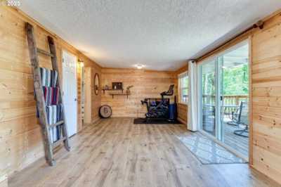 Home For Sale in Kalama, Washington