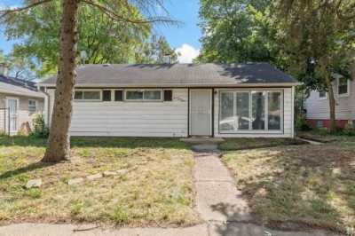 Home For Rent in Dolton, Illinois