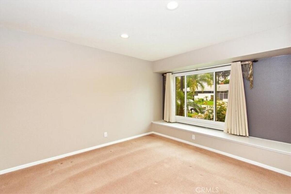 Picture of Home For Sale in Rialto, California, United States