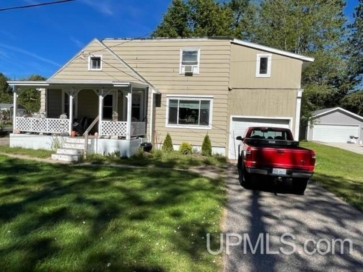 Picture of Home For Sale in Marquette, Michigan, United States