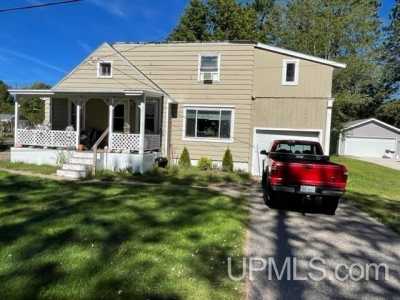 Home For Sale in Marquette, Michigan
