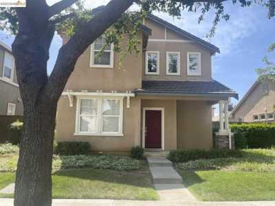 Home For Rent in Brentwood, California