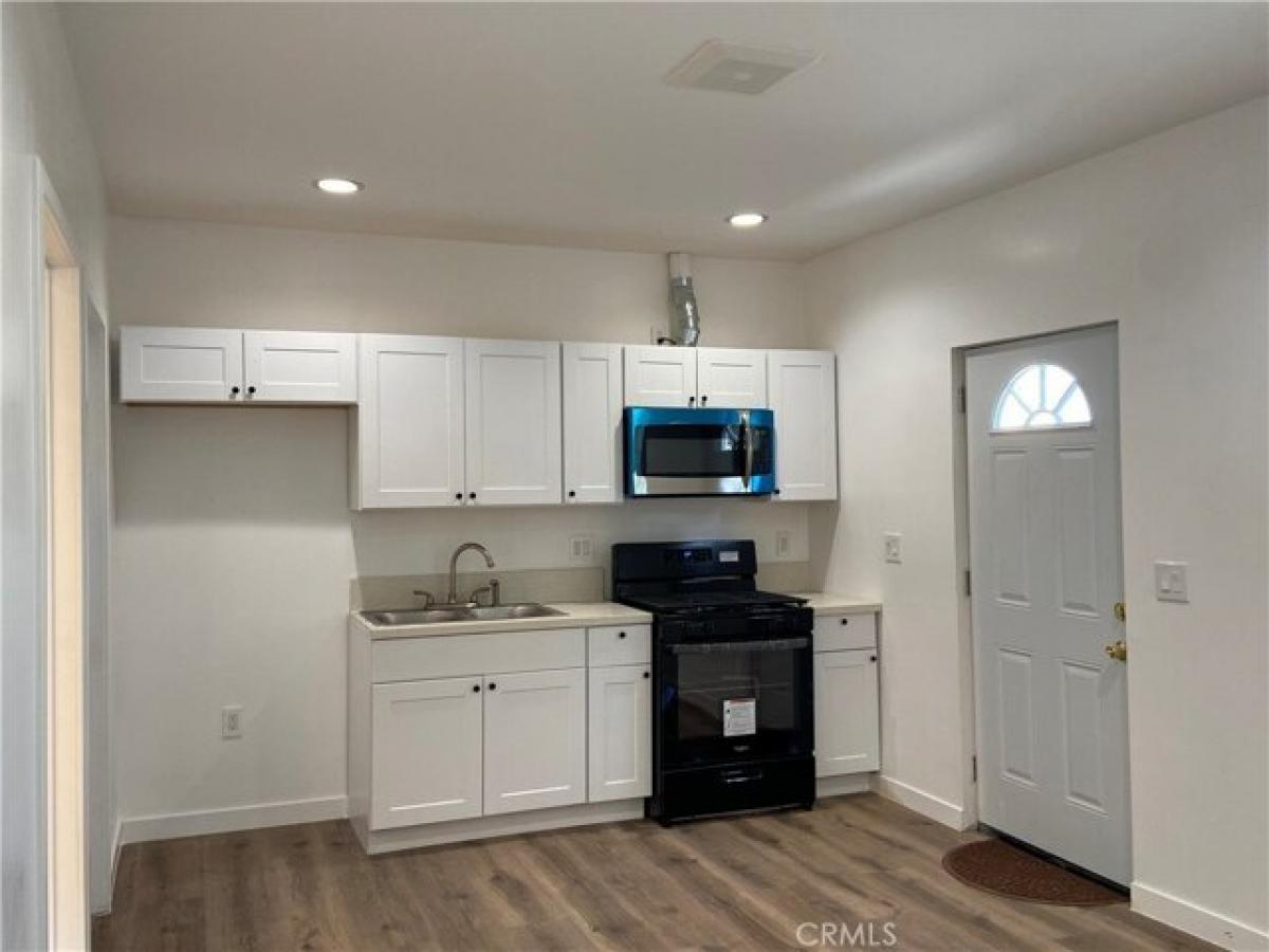 Picture of Home For Rent in Winnetka, California, United States