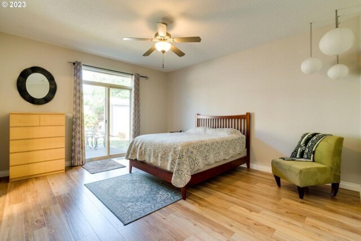 Picture of Home For Sale in Oregon City, Oregon, United States