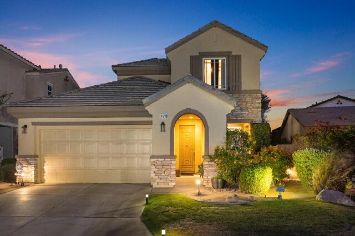 Picture of Home For Sale in Cathedral City, California, United States