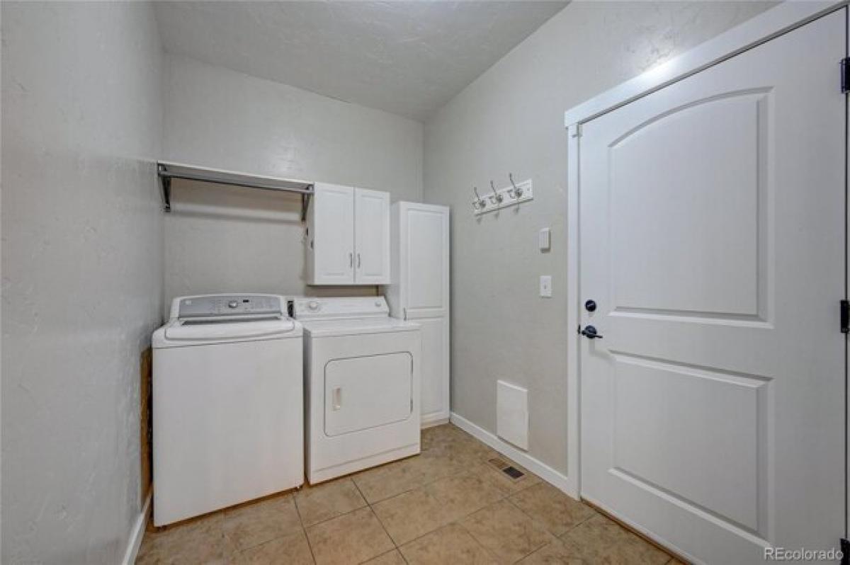 Picture of Home For Sale in Firestone, Colorado, United States