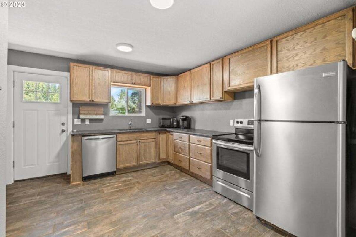 Picture of Home For Sale in Vernonia, Oregon, United States