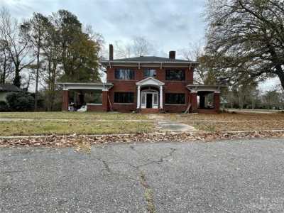 Home For Sale in Wadesboro, North Carolina