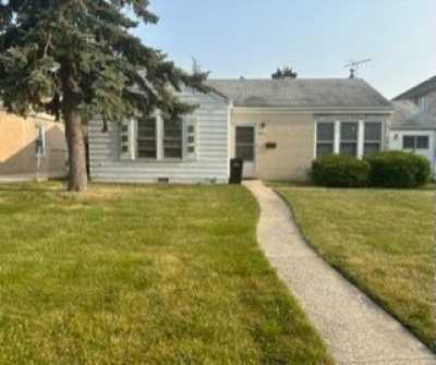 Home For Sale in Norridge, Illinois