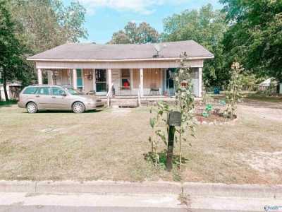 Home For Sale in Albertville, Alabama