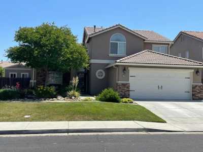 Home For Sale in Dos Palos, California