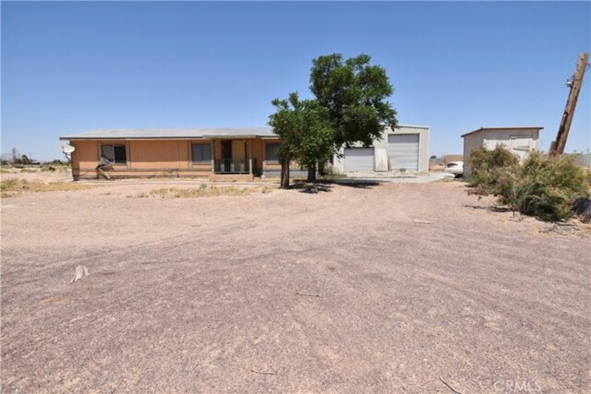 Picture of Home For Sale in Newberry Springs, California, United States