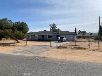 Home For Rent in Apple Valley, California