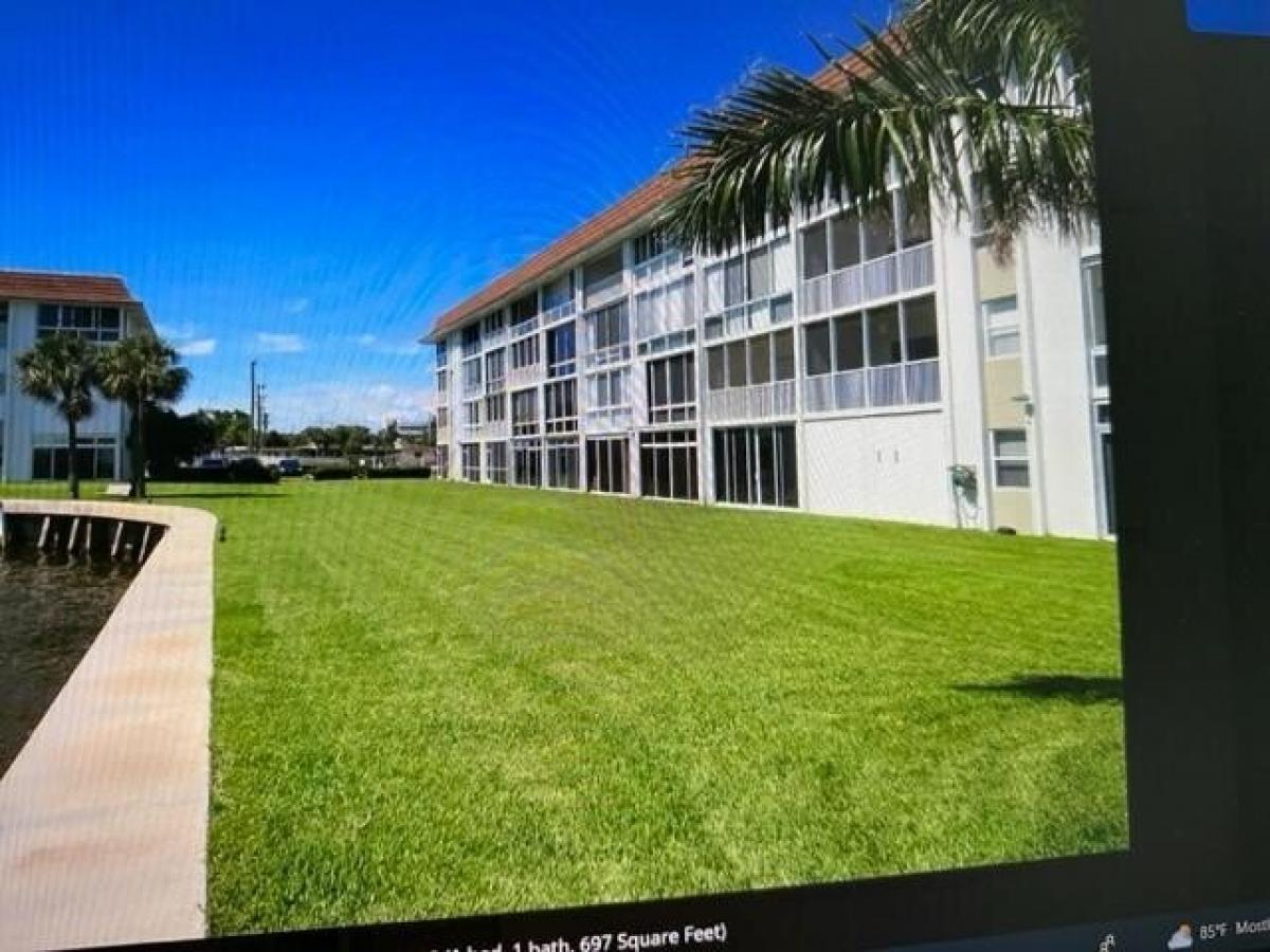 Picture of Home For Sale in Riviera Beach, Florida, United States