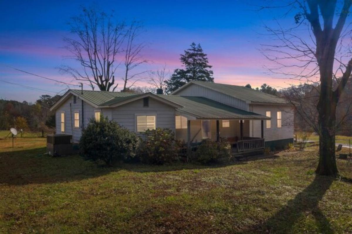 Picture of Home For Sale in Vinemont, Alabama, United States