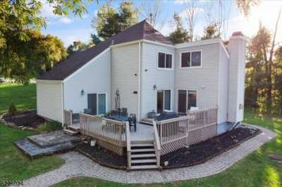 Home For Sale in Hampton, New Jersey