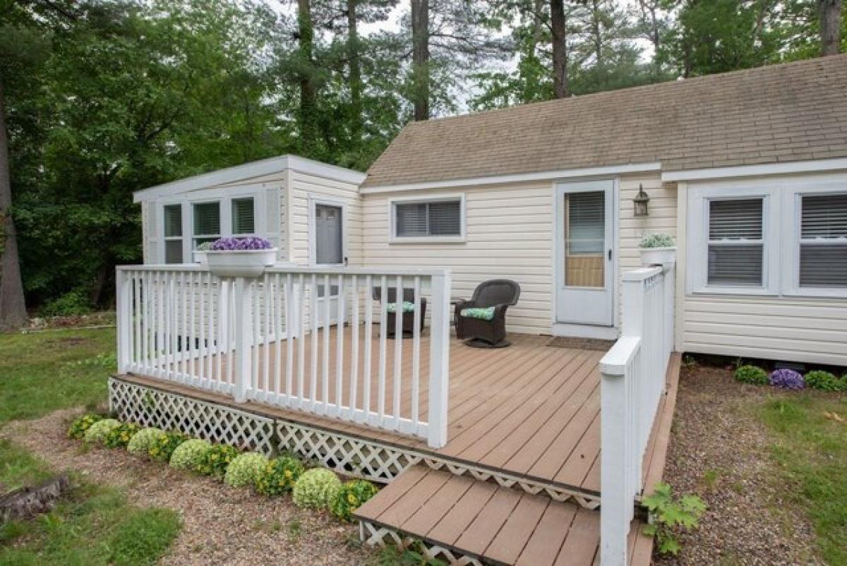 Picture of Home For Sale in Lakeville, Massachusetts, United States