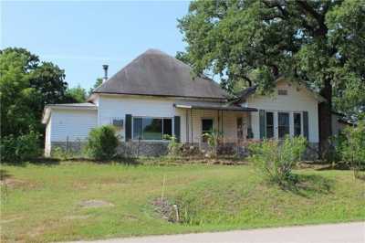 Home For Sale in Chandler, Oklahoma