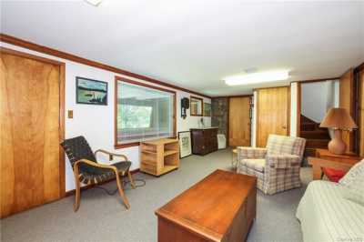 Home For Sale in Putnam Valley, New York