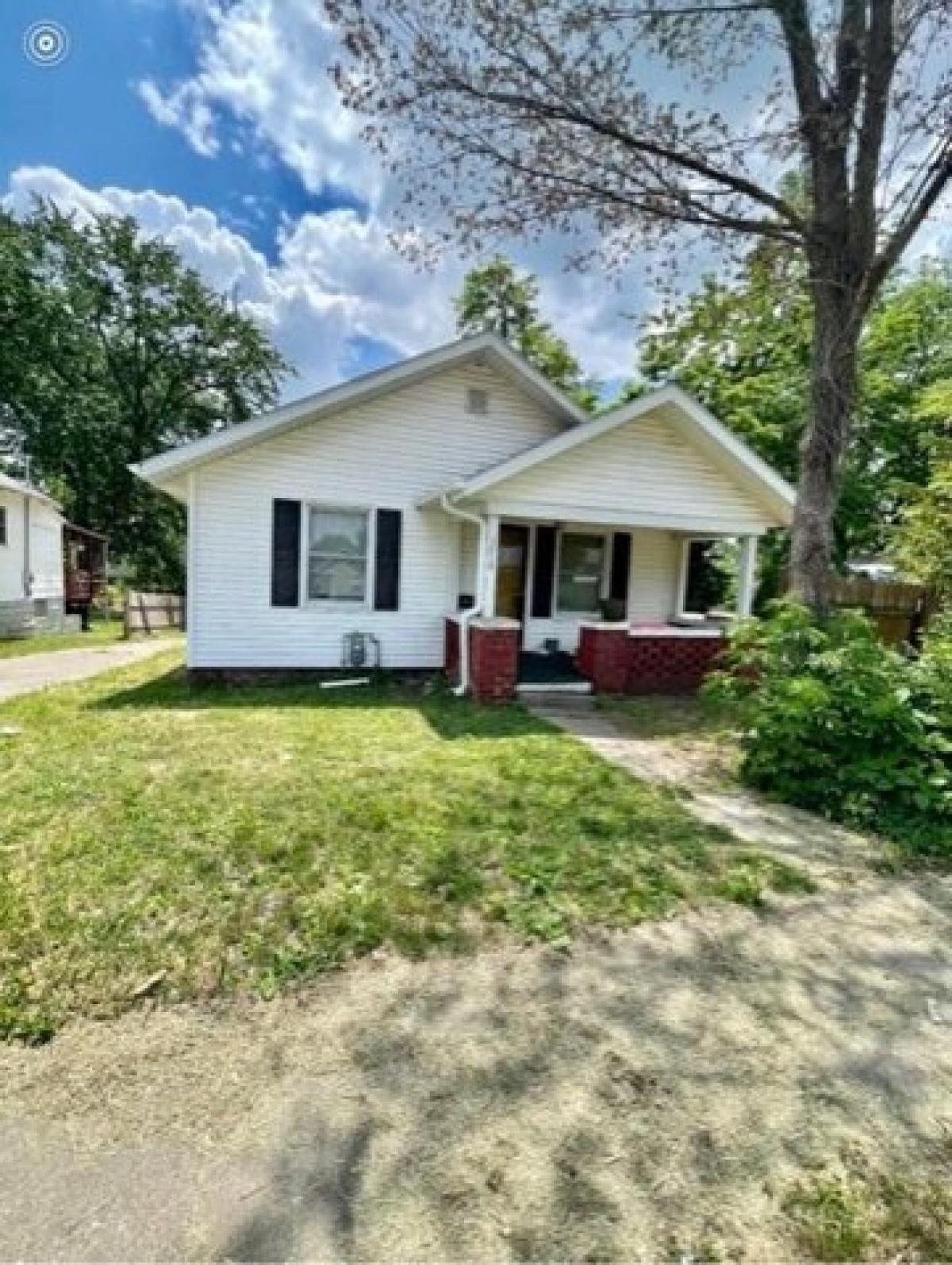 Picture of Home For Sale in Moberly, Missouri, United States