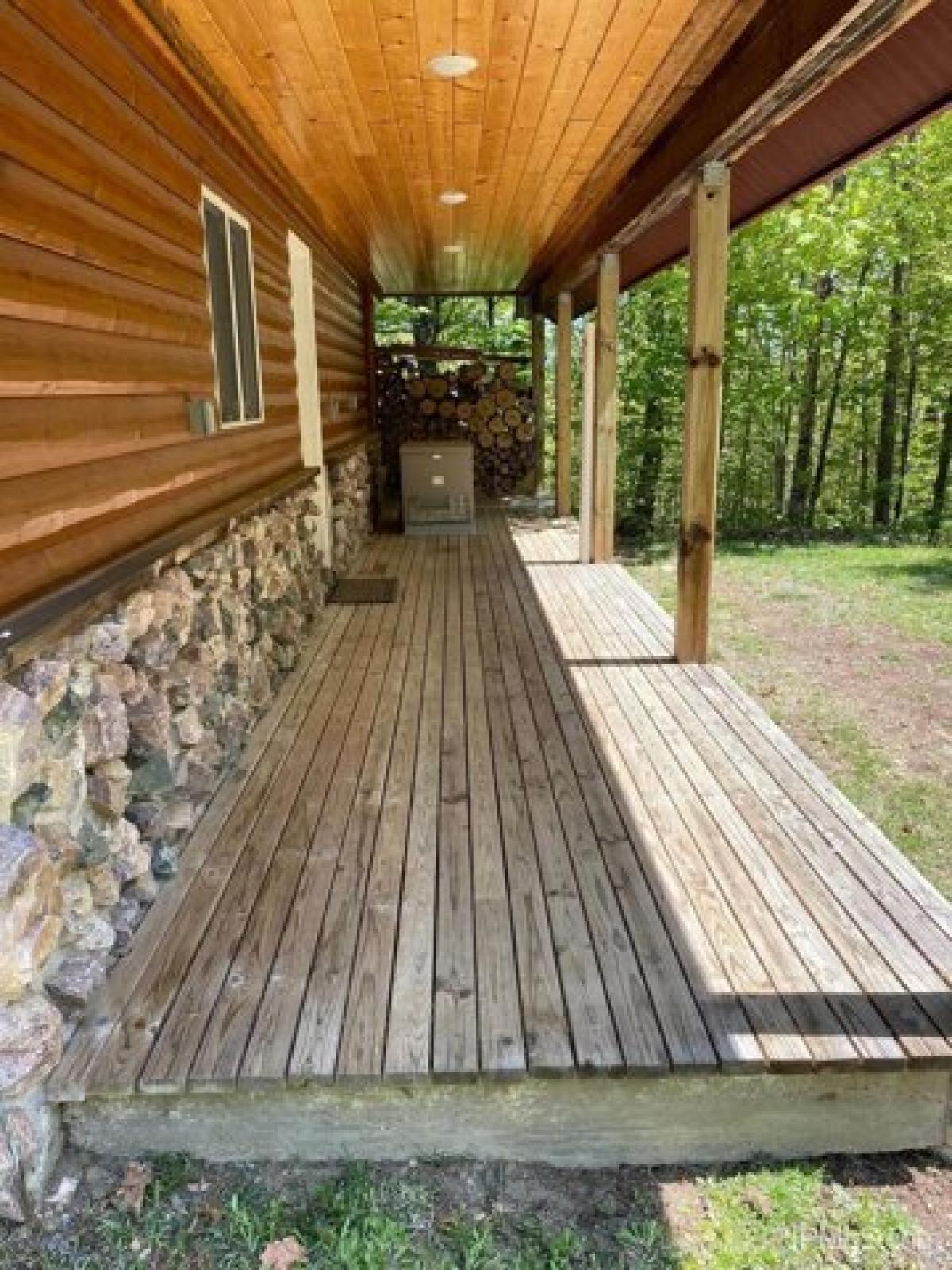 Picture of Home For Sale in Michigamme, Michigan, United States