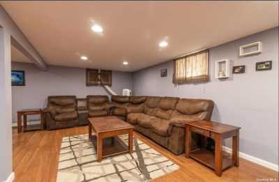Home For Sale in Holbrook, New York