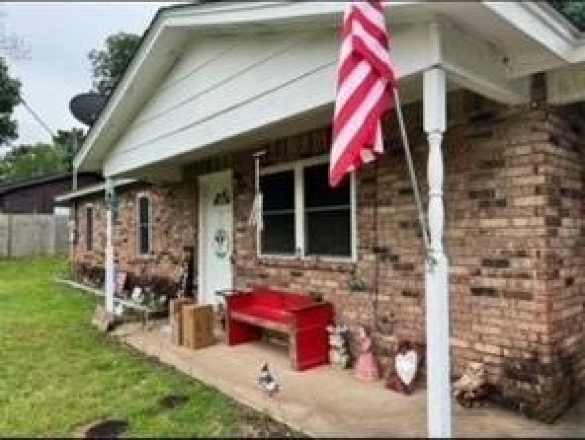 Picture of Home For Sale in Fort Smith, Arkansas, United States