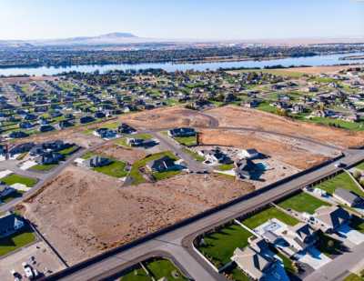 Residential Land For Sale in Pasco, Washington