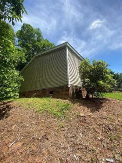 Home For Sale in Lenoir, North Carolina