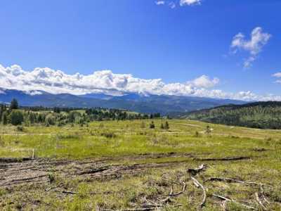 Residential Land For Sale in Curlew, Washington