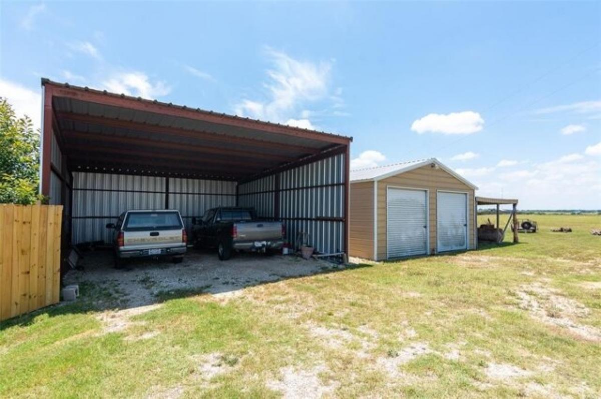 Picture of Home For Sale in Granger, Texas, United States