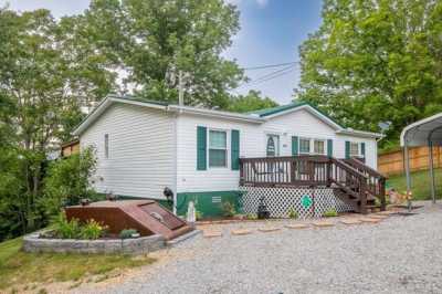 Home For Sale in Baxter, Tennessee