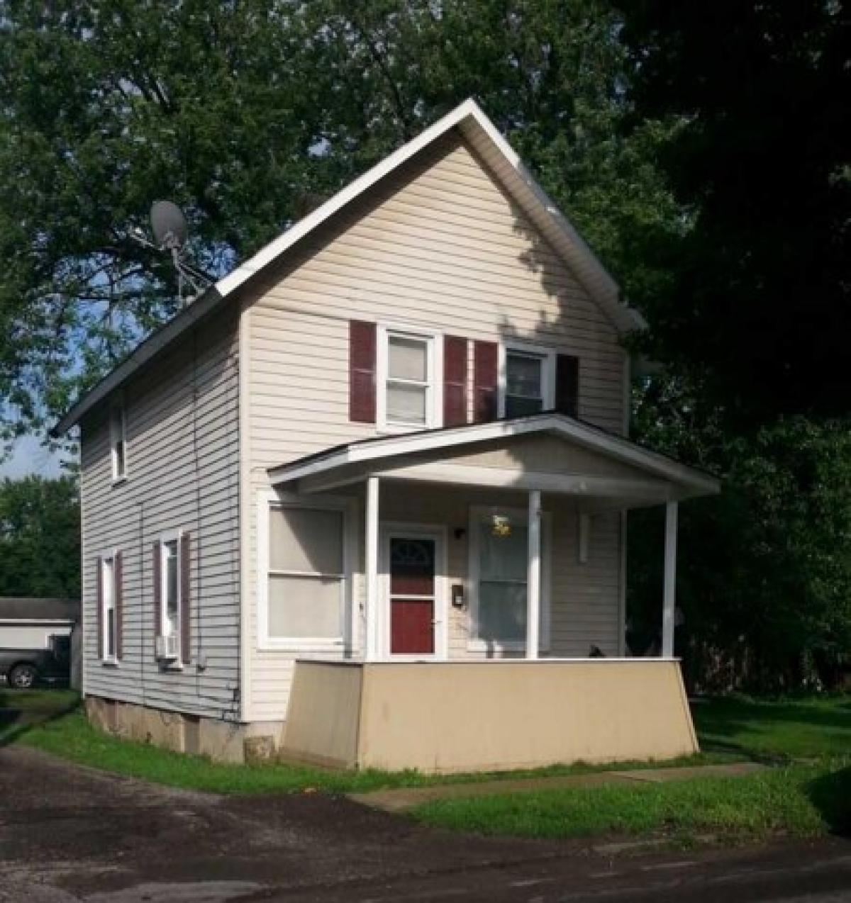 Picture of Home For Sale in Elmira, New York, United States