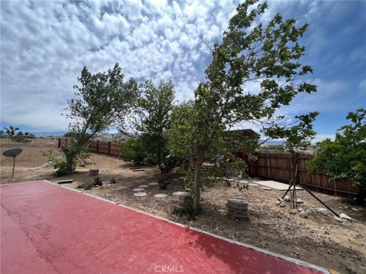 Picture of Home For Sale in Phelan, California, United States