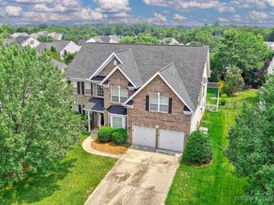 Home For Sale in Harrisburg, North Carolina