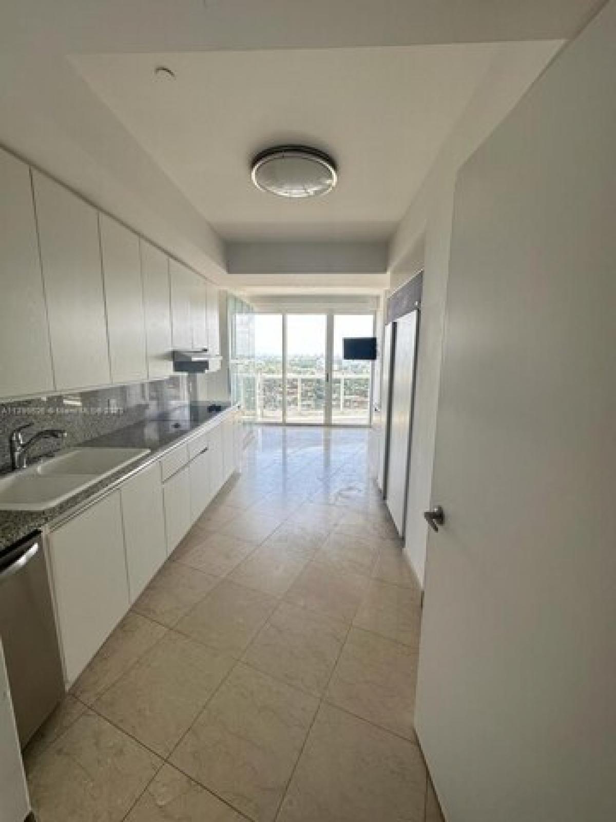 Picture of Apartment For Rent in Bal Harbour, Florida, United States