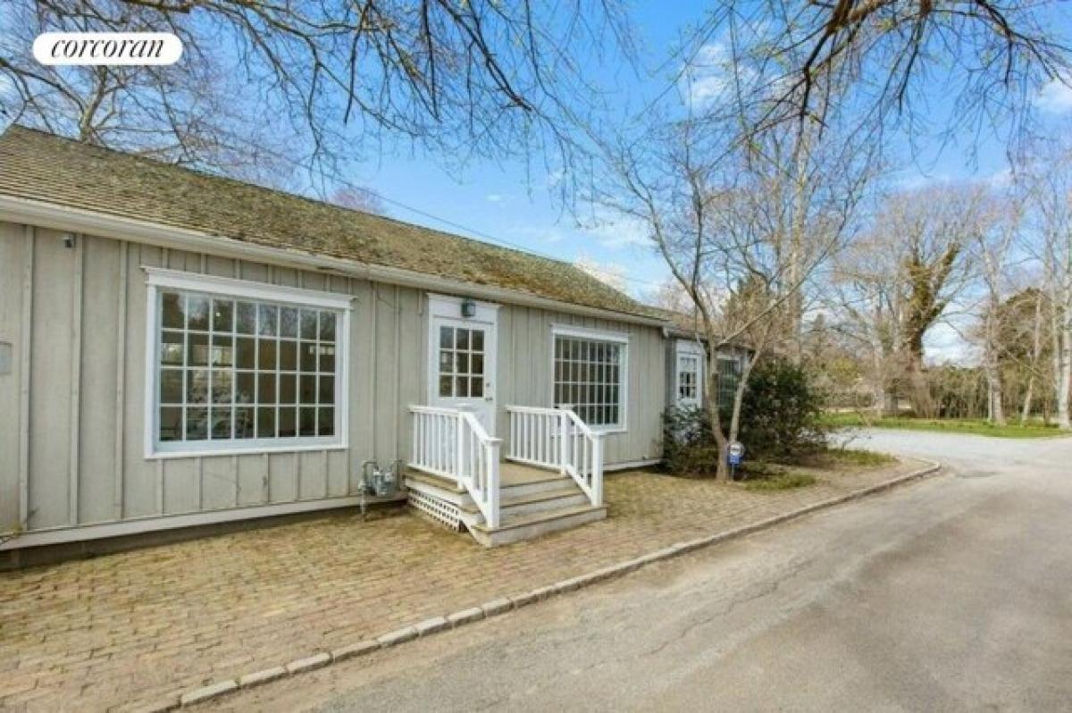 Picture of Home For Sale in Amagansett, New York, United States