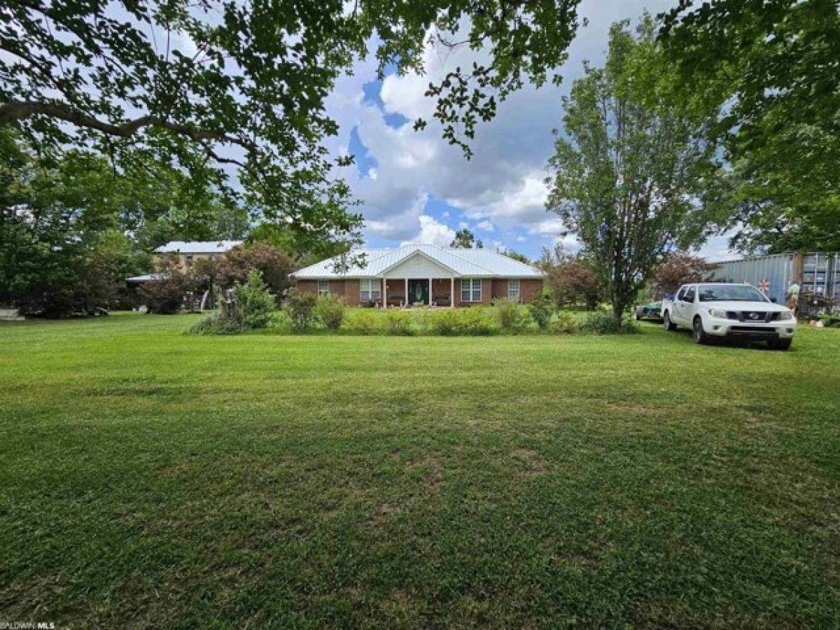 Picture of Home For Sale in Loxley, Alabama, United States