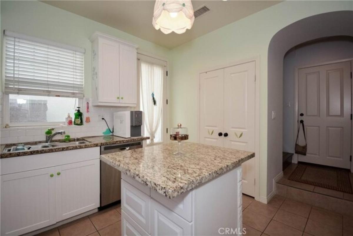 Picture of Home For Sale in Chino, California, United States