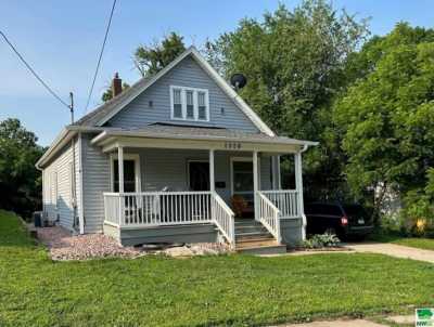 Home For Sale in Sioux City, Iowa